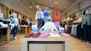 Athleta Announces Entry Into Canada